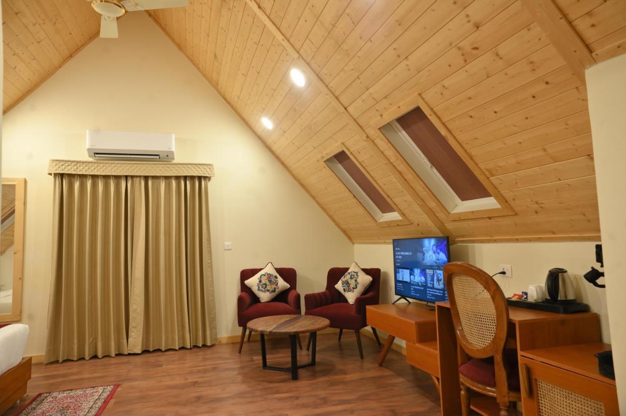 Samsara Luxury Cottages & Spa, Chail Hills Kandāghāt Kültér fotó