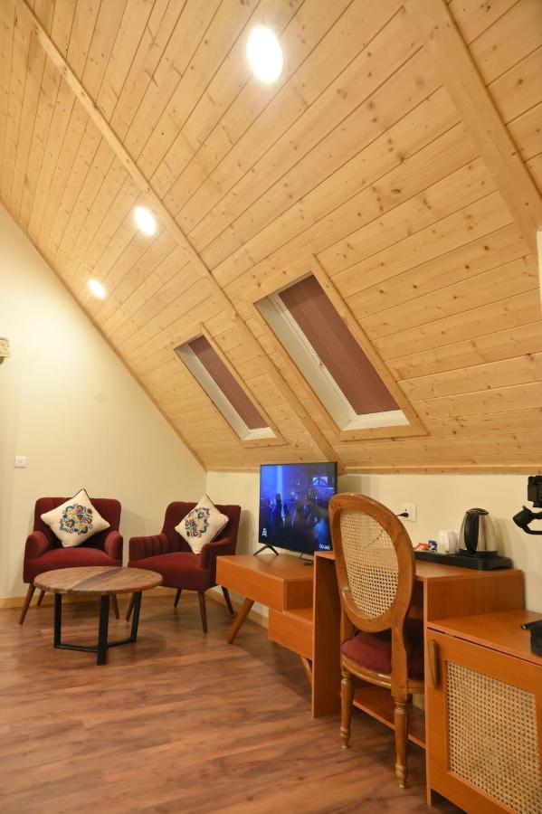 Samsara Luxury Cottages & Spa, Chail Hills Kandāghāt Kültér fotó